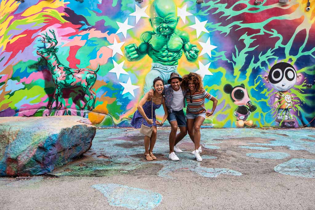 miami-murales-art-deco