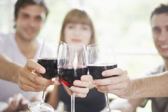 vino e amicizia