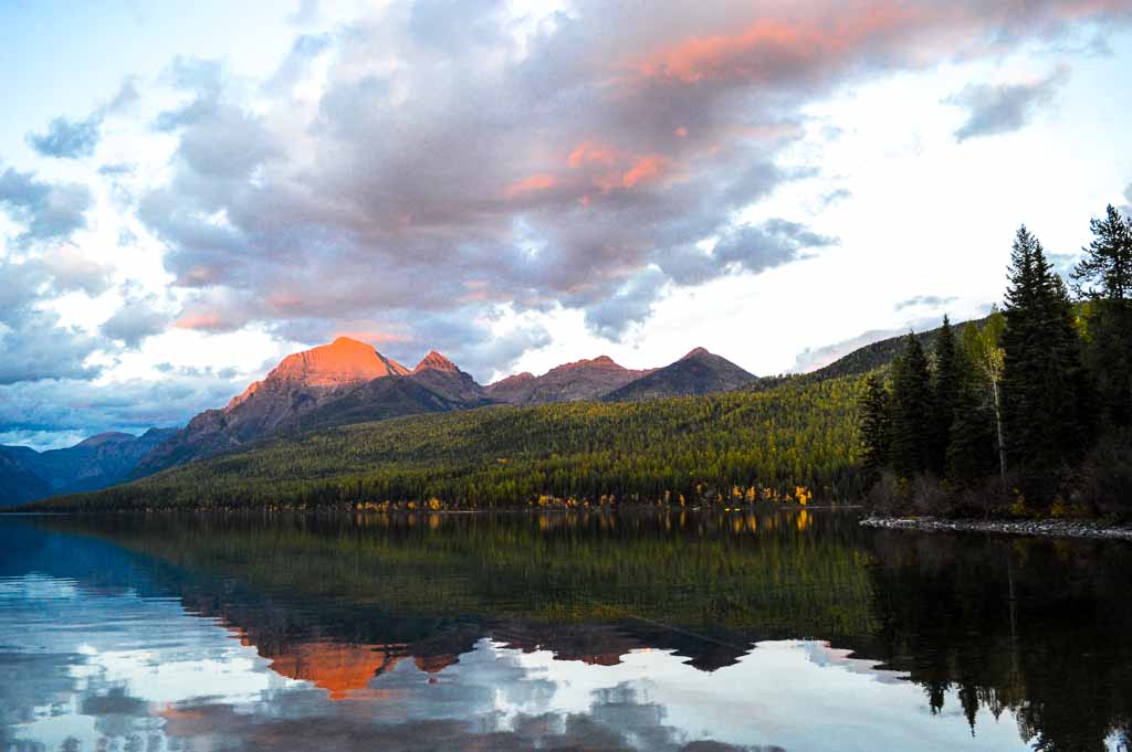 montana-Glacier-Natinal-Park-lago-bowman