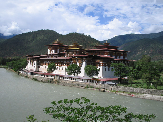 Bhut1 Bhutan: un viaggio suggestivo nel “Regno del Drago tuonante” e nella “tana della Tigre”