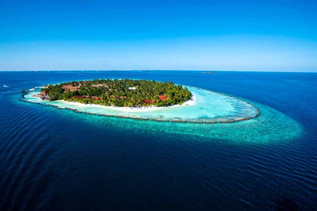 Maldive-Kurumba-Maldives-Universal- Resort