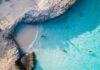 Aruba, mare tutto l’anno caraibi-aruba-spiagge-coppia-in-spiaggia
