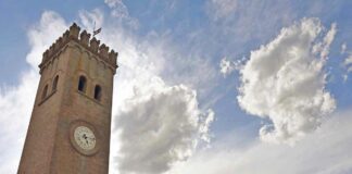 Orologi e meridiane nei borghi del tempo in Emilia Romagna