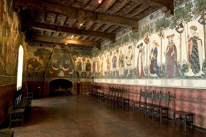 Castello-della-Manta