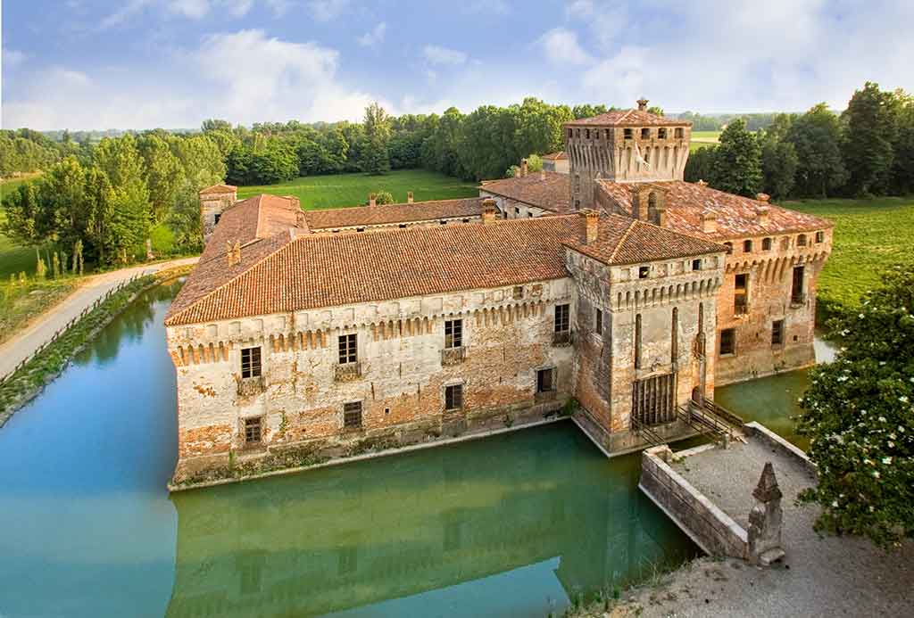 Visita del Castello di Padernello- Uno dei regali originali per Natale