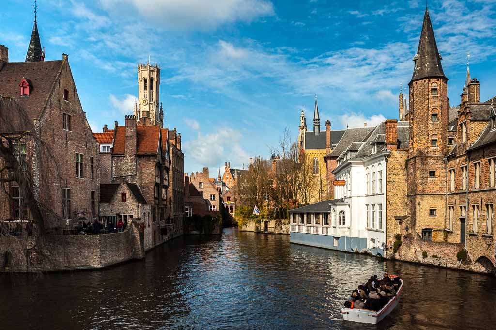 fiandre-bruges-navigare-sui-canali