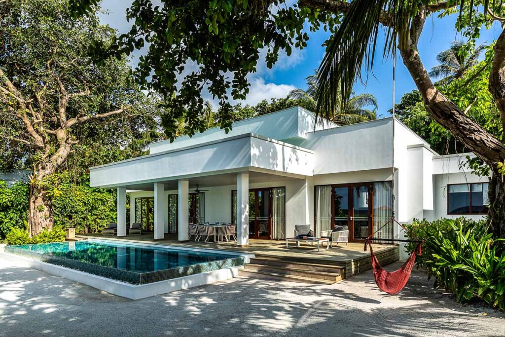 dhigali-maldive-villa-spiaggia