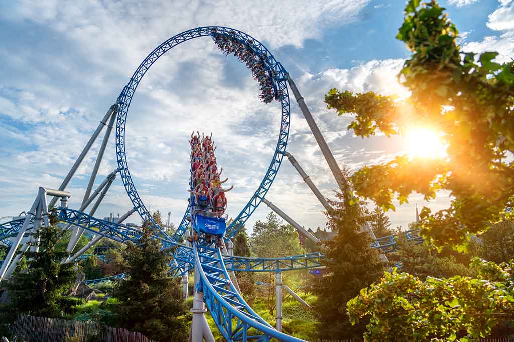Un viaggio adrenalico nell'Isola Fuoco Blu all'Europa-Park