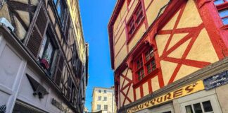 Thiers, capitale delle lame di Francia Francia-thiers-alvernia-case-graticcio