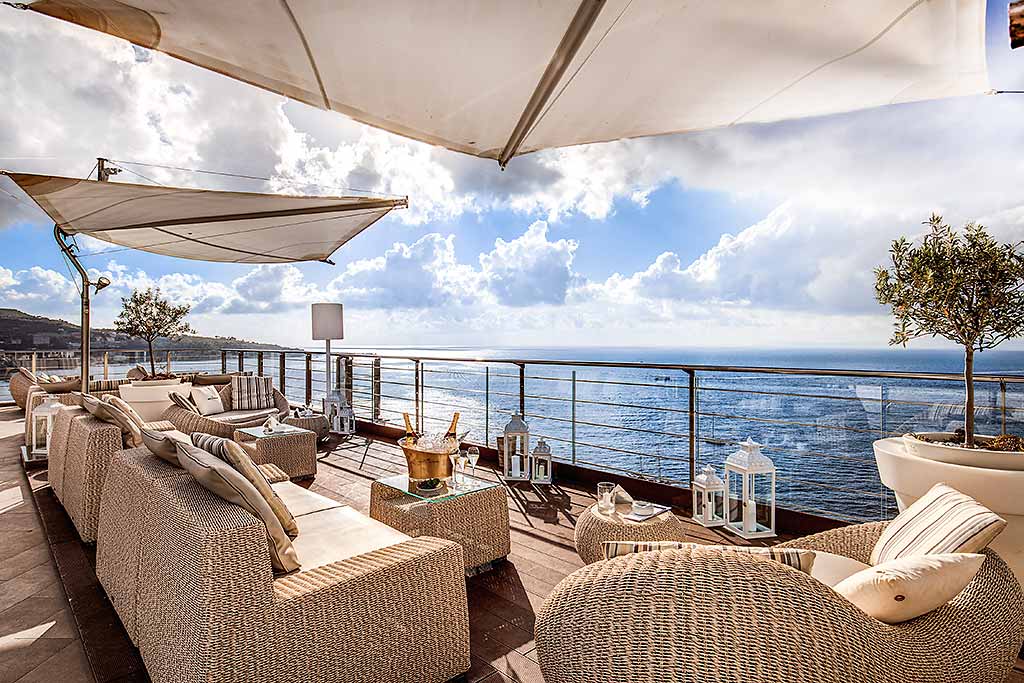 Hotel-mediterraneo-sorrento-vista-bar