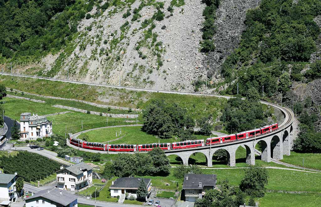 treno-Bernina-Express