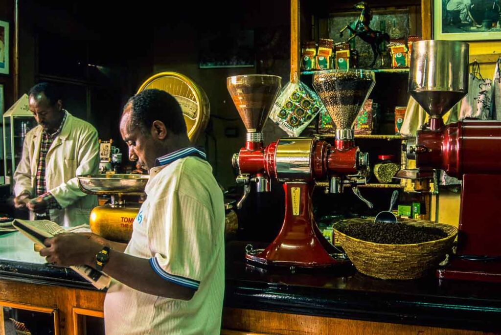 Etiopia-Addis-Abeba-tomoca-coffee-house