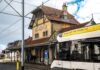 Ostenda, Fiandre: Kusttram, una full immersion sulla costa fiamminga ostenda-fiandre--fermata-stazione-de-haan