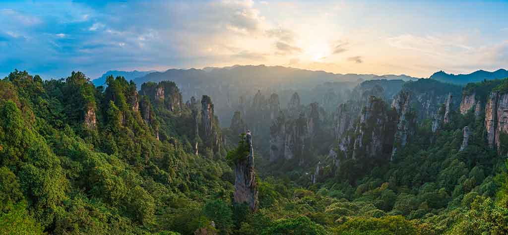 Montagna di Lode al Signore nel parco Zhangjiajie