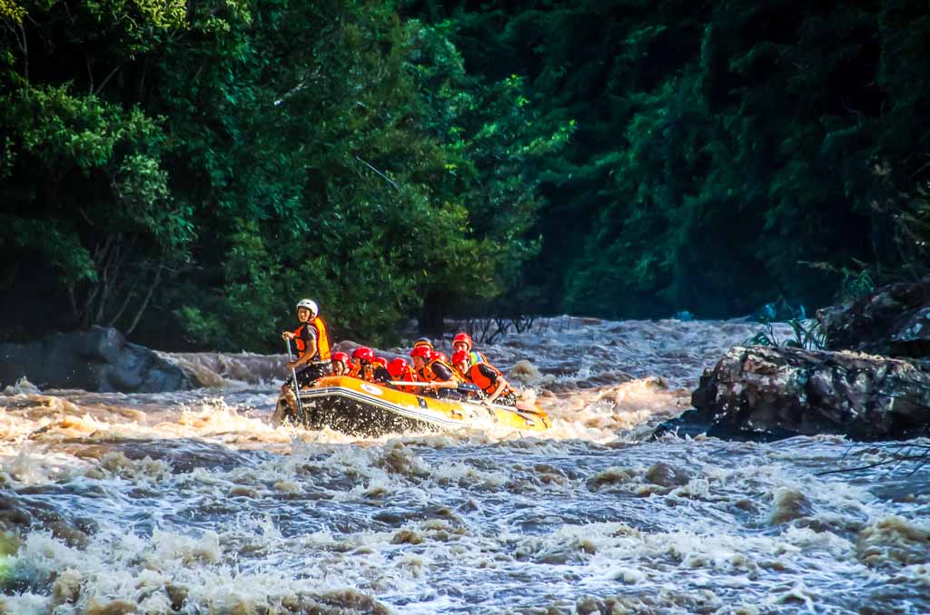 filippine-rafting-fiume-attività-outdoor