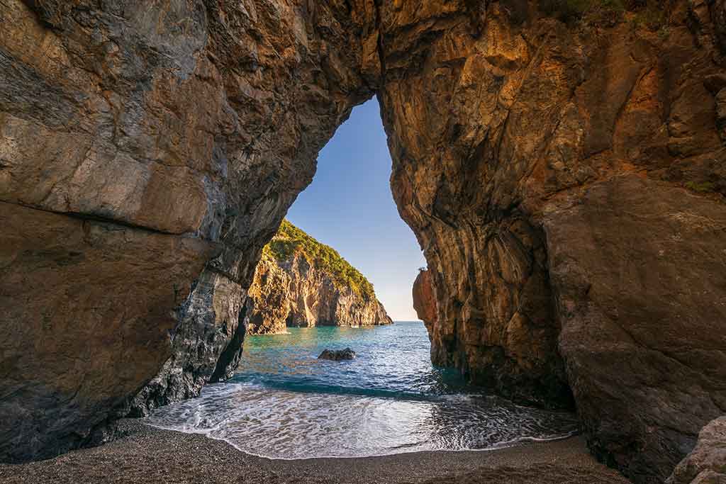 Uno sguardo unico nella Spiaggia dell’Arcomagno, in Calabria, fra le migliori d'Italia