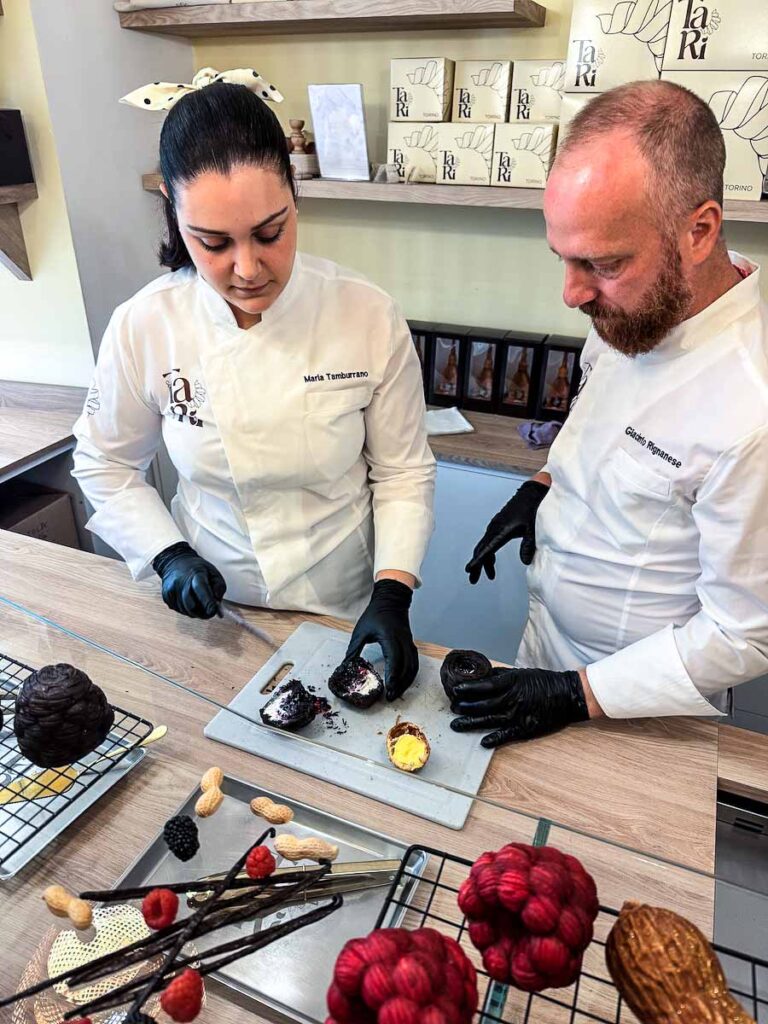 Maria Tamburrano e Giacinto Rignanese, Tari Bakery a Torino