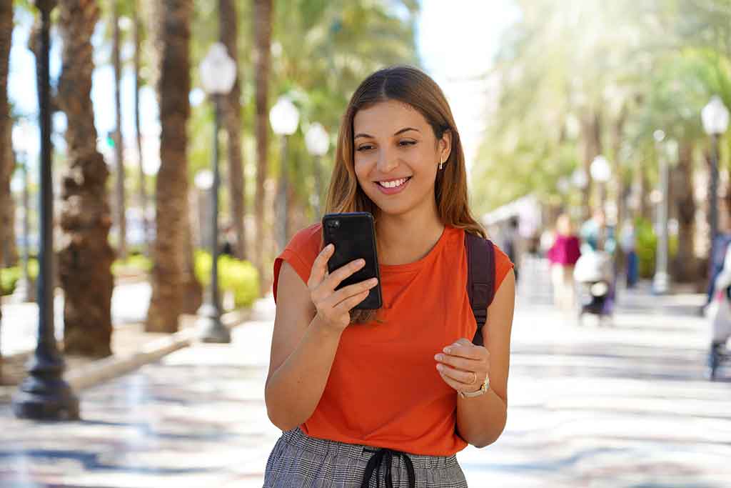 Passeggiare per le vie di Valencia, in Spagna come nomade digitale