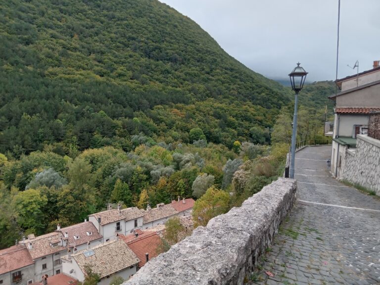 Villetta Barrea: foliage, tradizioni e sapori d’autunno