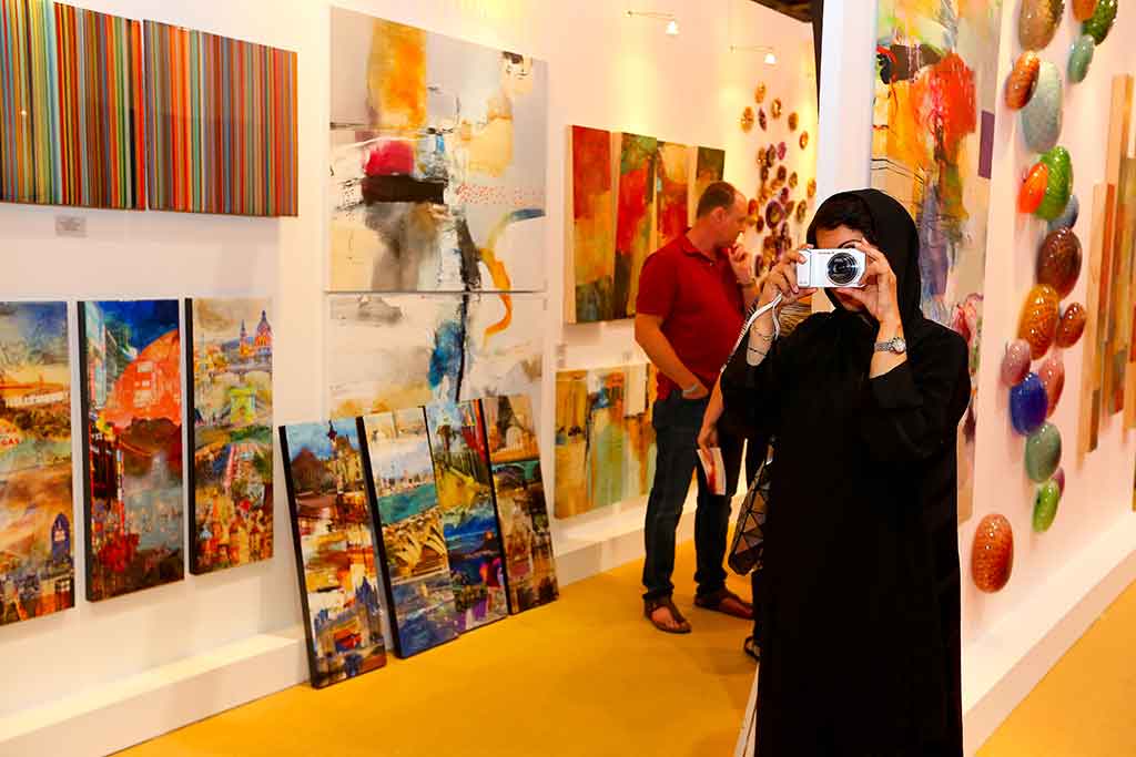 In visita al World Art Dubai, punto di riferimento per più di quattromila artisti internazionali nel 2025