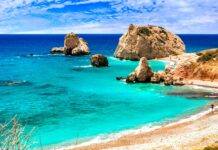 cipro-spiaggia-Petra-tou-Romiou-afrodite