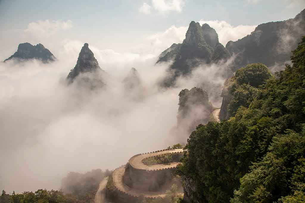 Le montagne del parco Zhangjiajie, in Cina