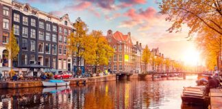 Viaggi d’autunno: ecco le migliori mete in Europa dove-viaggiare-autunno-europa-amsterdam