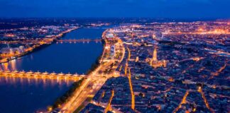 Un weekend a Bordeaux francia-bordeaux-panorama.fiume-garonna