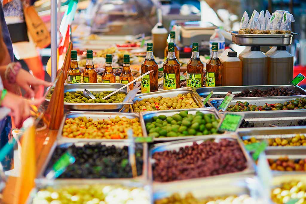 francia-luberon-mercato-cucuron