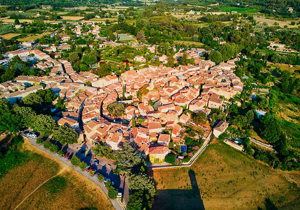 francia-luberon-villaggio-lourmarin
