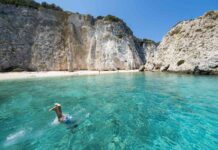 Isole Tremiti, a ognuno la sua cala Un tuffo nelle acque limpide di Spiaggia dei Pagliai alle Isole tremiti