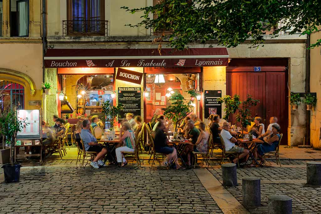 lione-francia-trattoria-tipica-bouchon