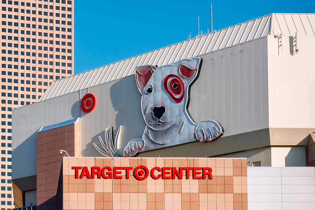 minnesota-minneapolis-target-center-basket-sport
