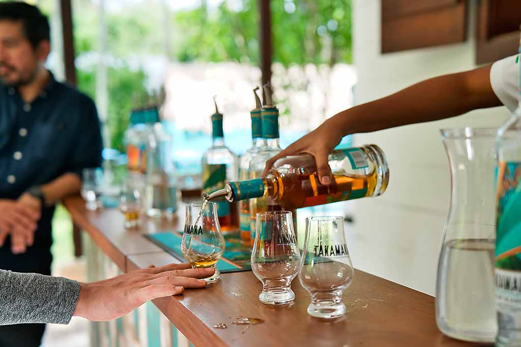 seychelles-rum-takamaka