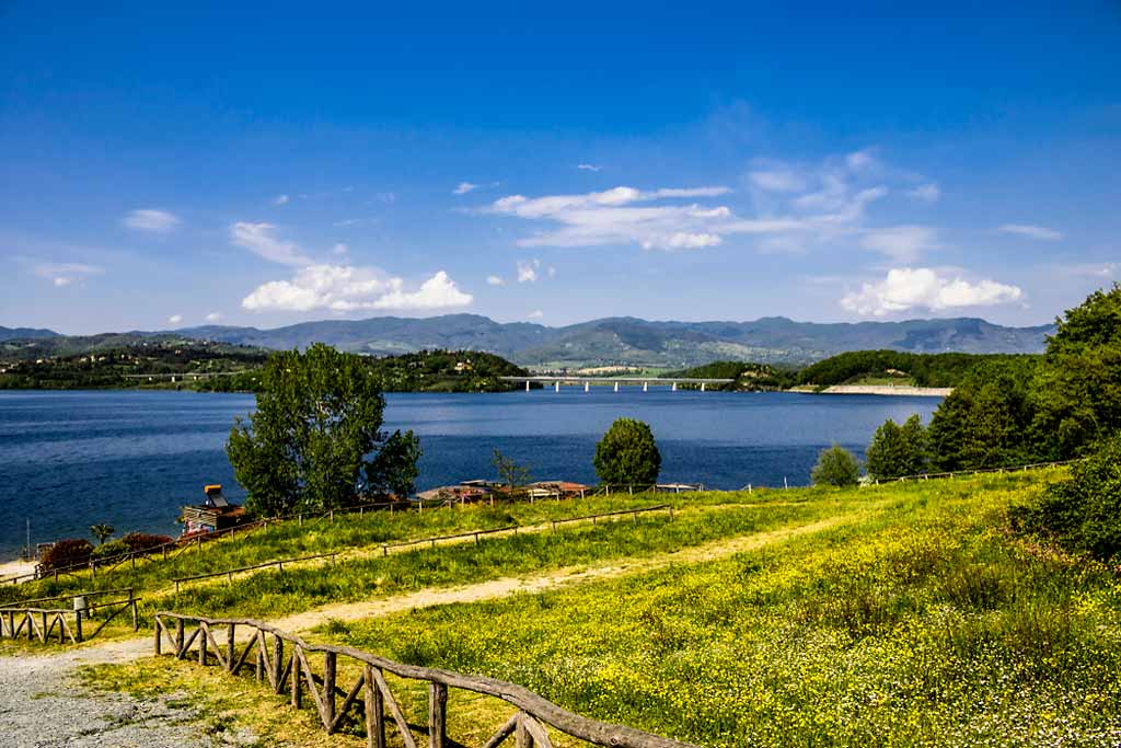 toscana-appennino-lago-bilancino