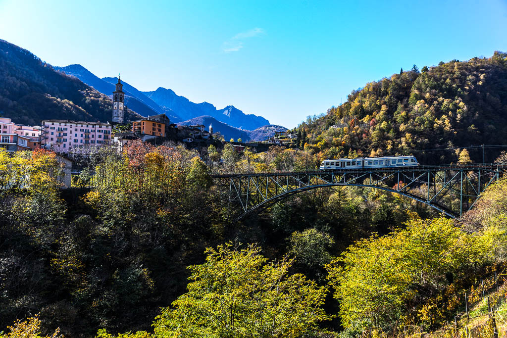 treno-foliage-val-vigezzo