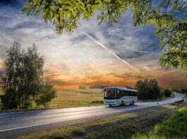 Viaggi in pullman last minute: come decidere in pochi giorni senza lasciare nulla al caso viaggiare in pullman nelle strade italiane